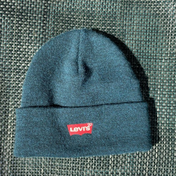 Beanie bundle! 3 beanie hats in EUC. Levi’s, GAP - Picture 2 of 6